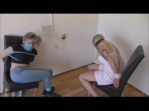❤️ Asılı / bağlanmış və ağzı bağlanmış / çətinlik içində olan qız ❤️❌ Sadəcə porno az.pi-porno.ru ❌❤